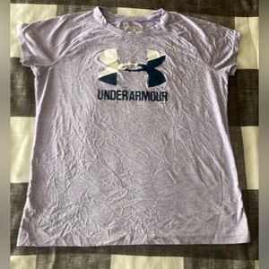 Girls or woman’s Under armor heat gear shirt